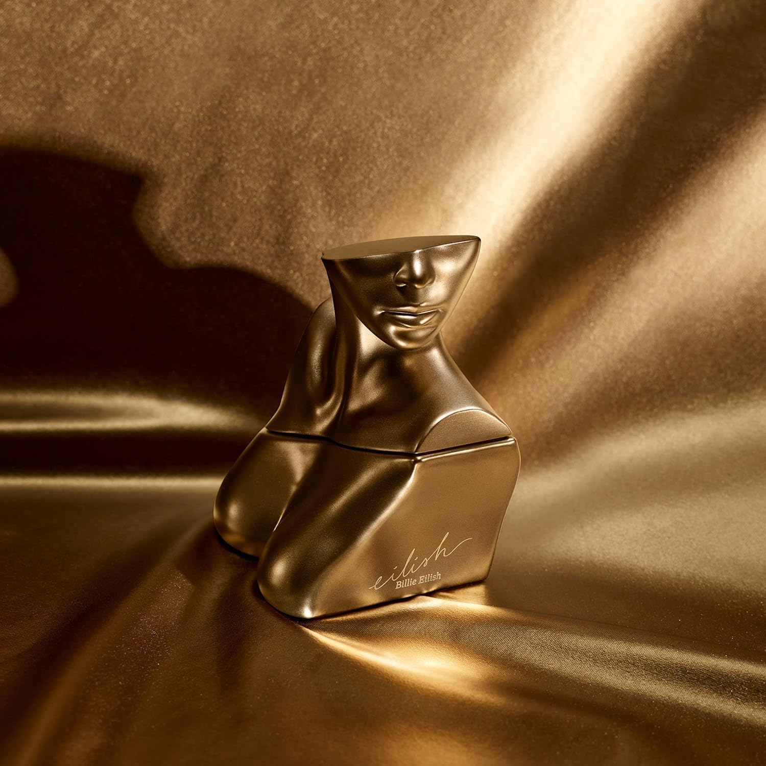 B. Eilish Gold Eau De Parfum 3 - Luxury Lifestyle Events recension och pris