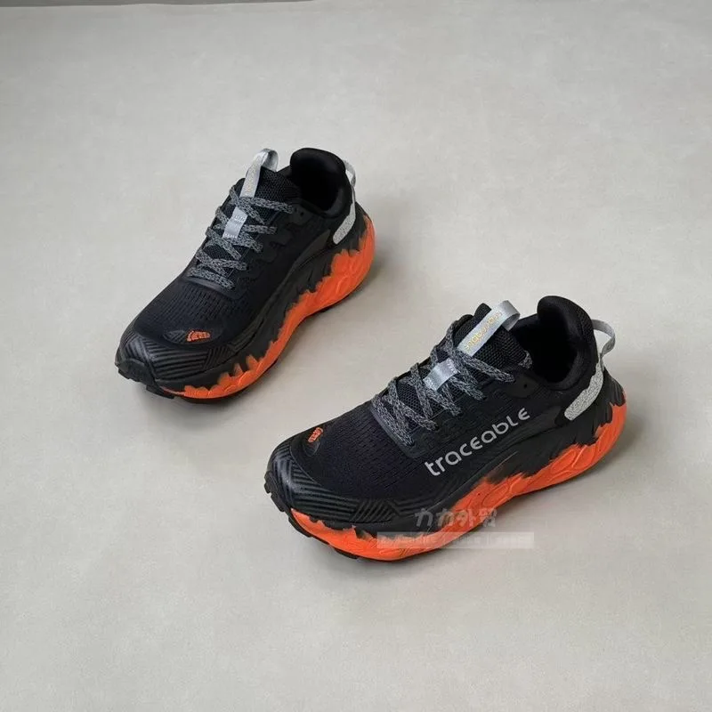 2026 Running Shoes For Unisex  - Luxury Lifestyle Brand recension och pris