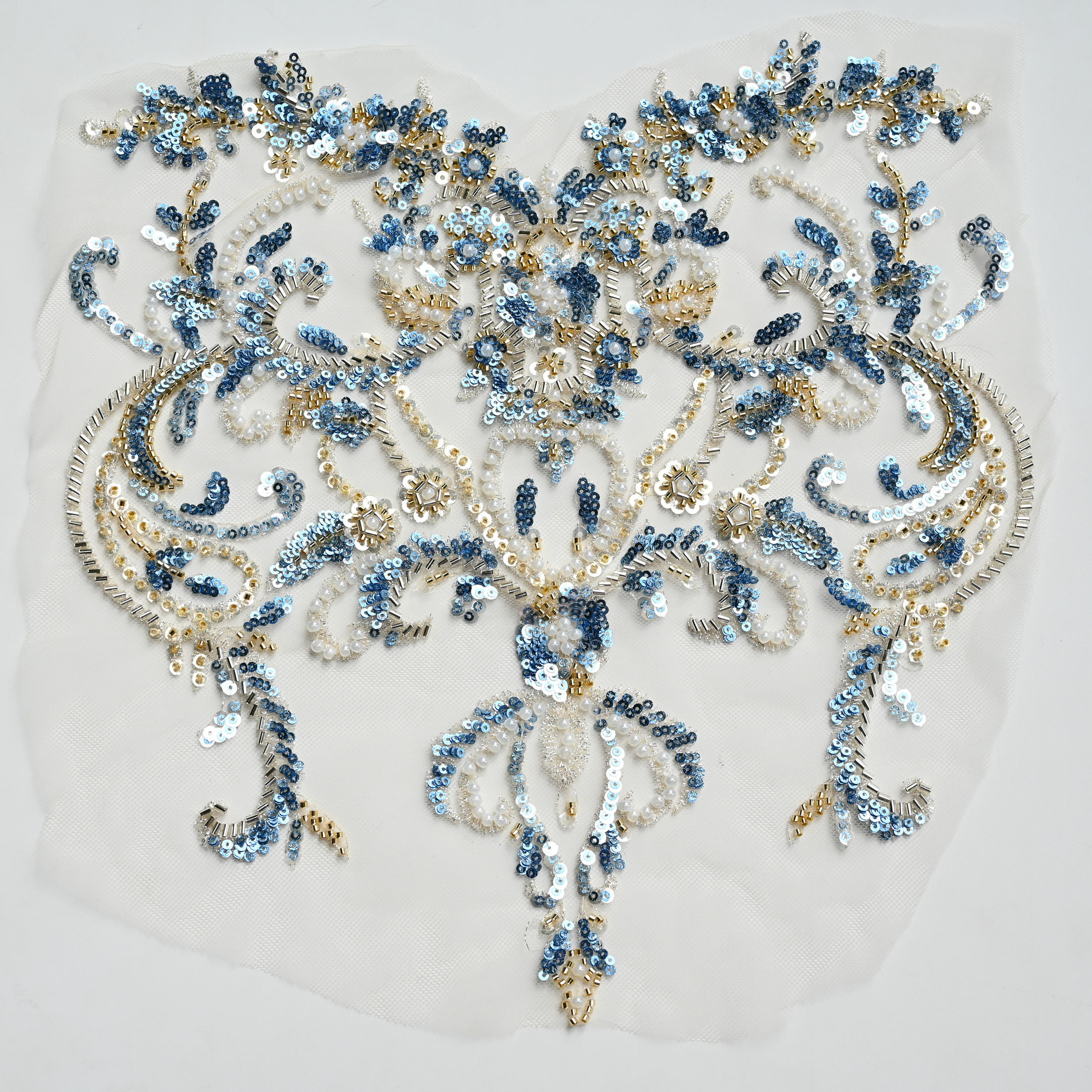 Luxury rhinestone beaded embro - Luxury Lifestyle Photography recension och pris