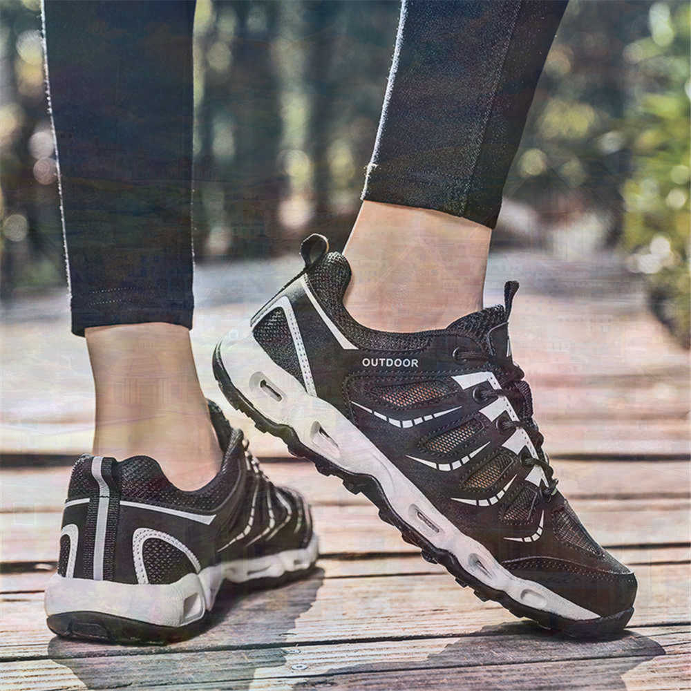 Sumer Round Tip Silver Sneaker - Luxury Lifestyle Brand recension och pris