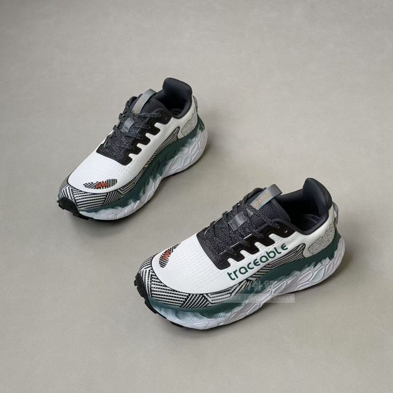 2026 Running Shoes For Unisex  - Luxury Lifestyle Brand recension och pris