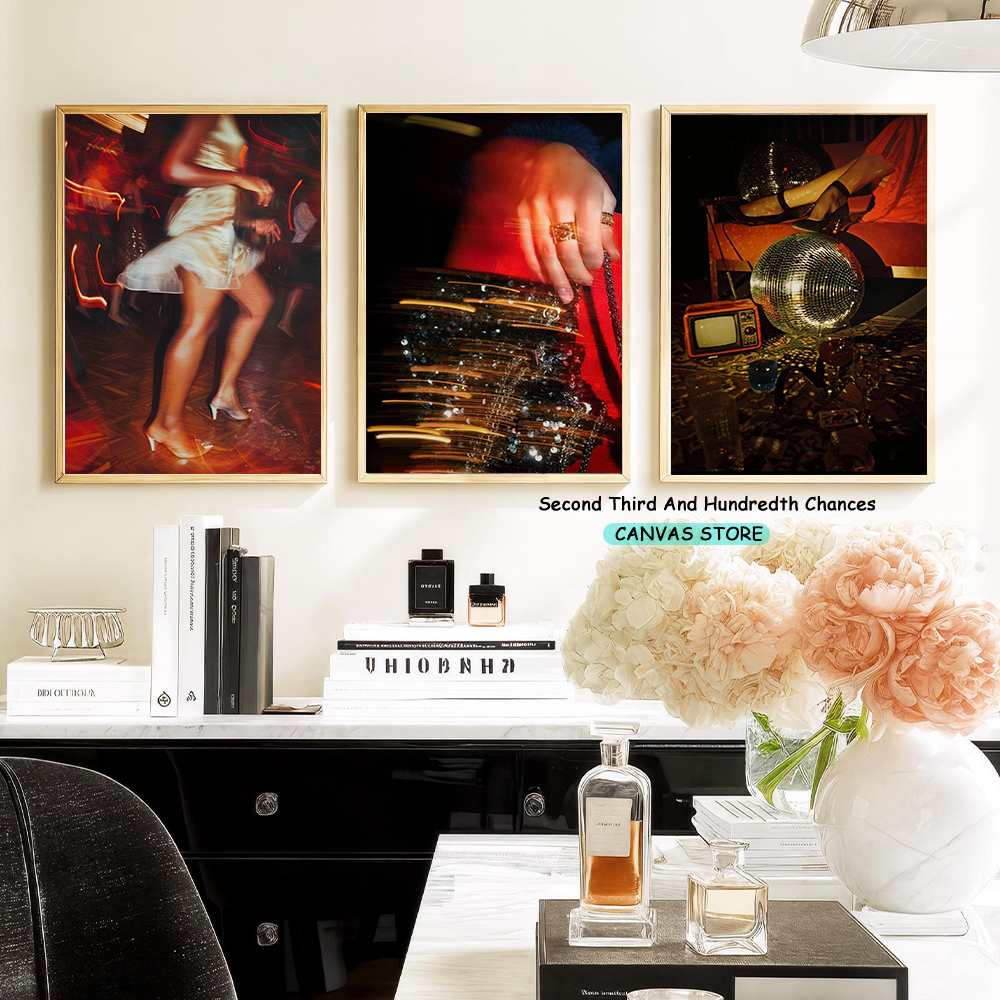 Luxury Fashion Hypebeast Decor - Luxury Lifestyle Picture recension och pris